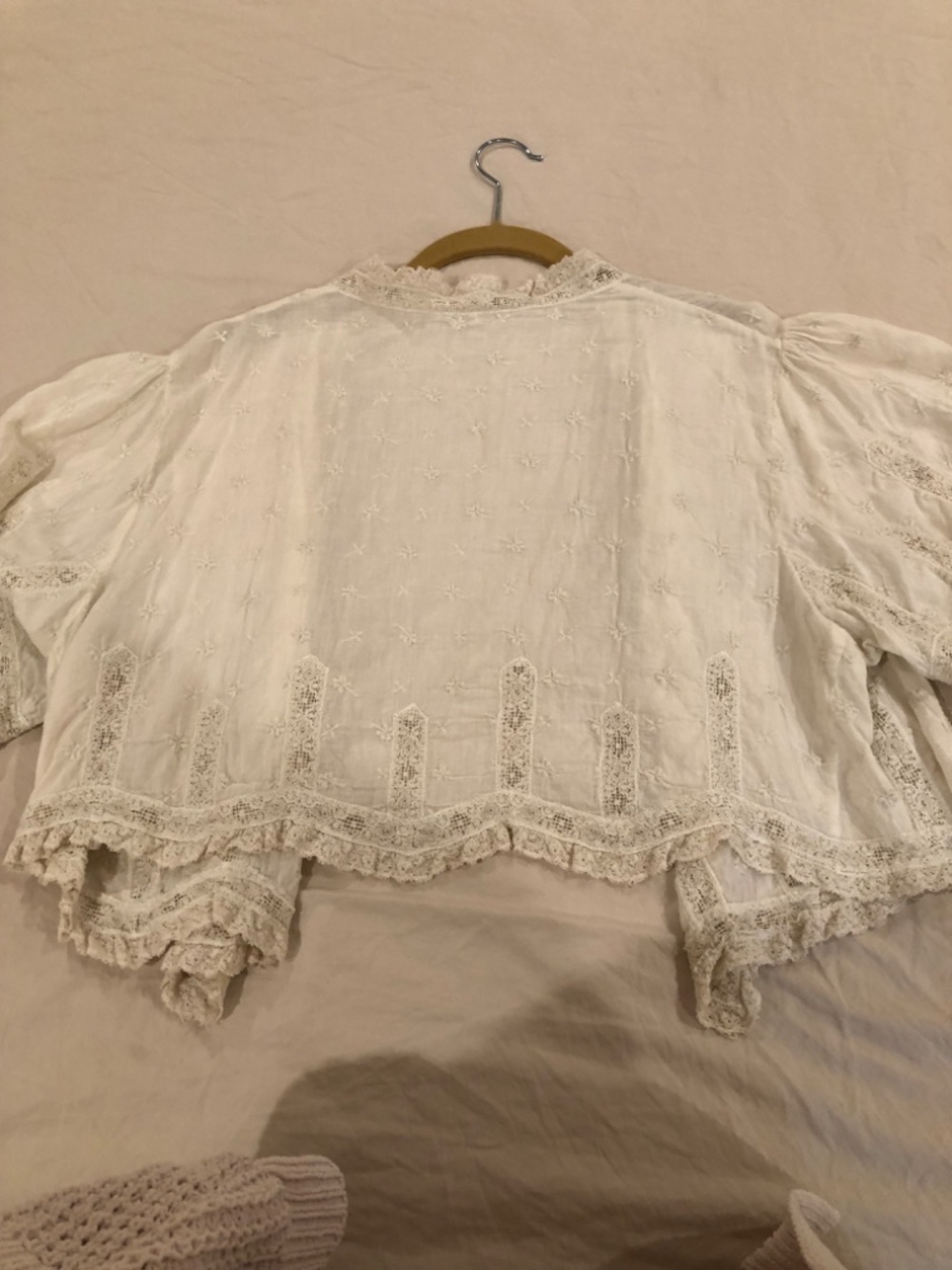 Magnolia Pearl Open Front Cropped Blouse - Cream NWOT - Picture 4 of 7